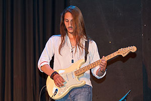 34